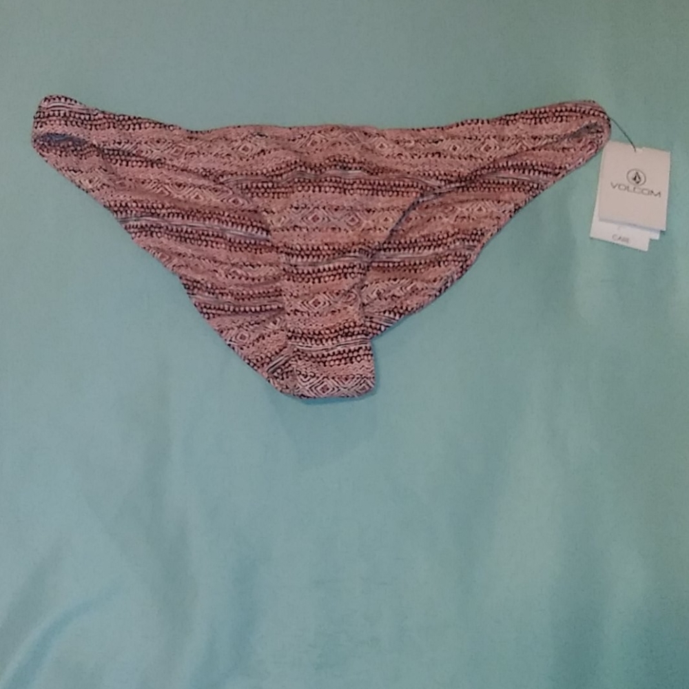 NWT Sexy Volcom bikini bottoms Large